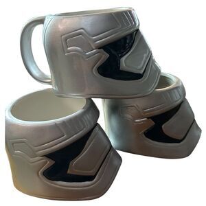 Zak! Star Wars The Force Awakens Captain Phasma Sculpted ceramic silver mug.